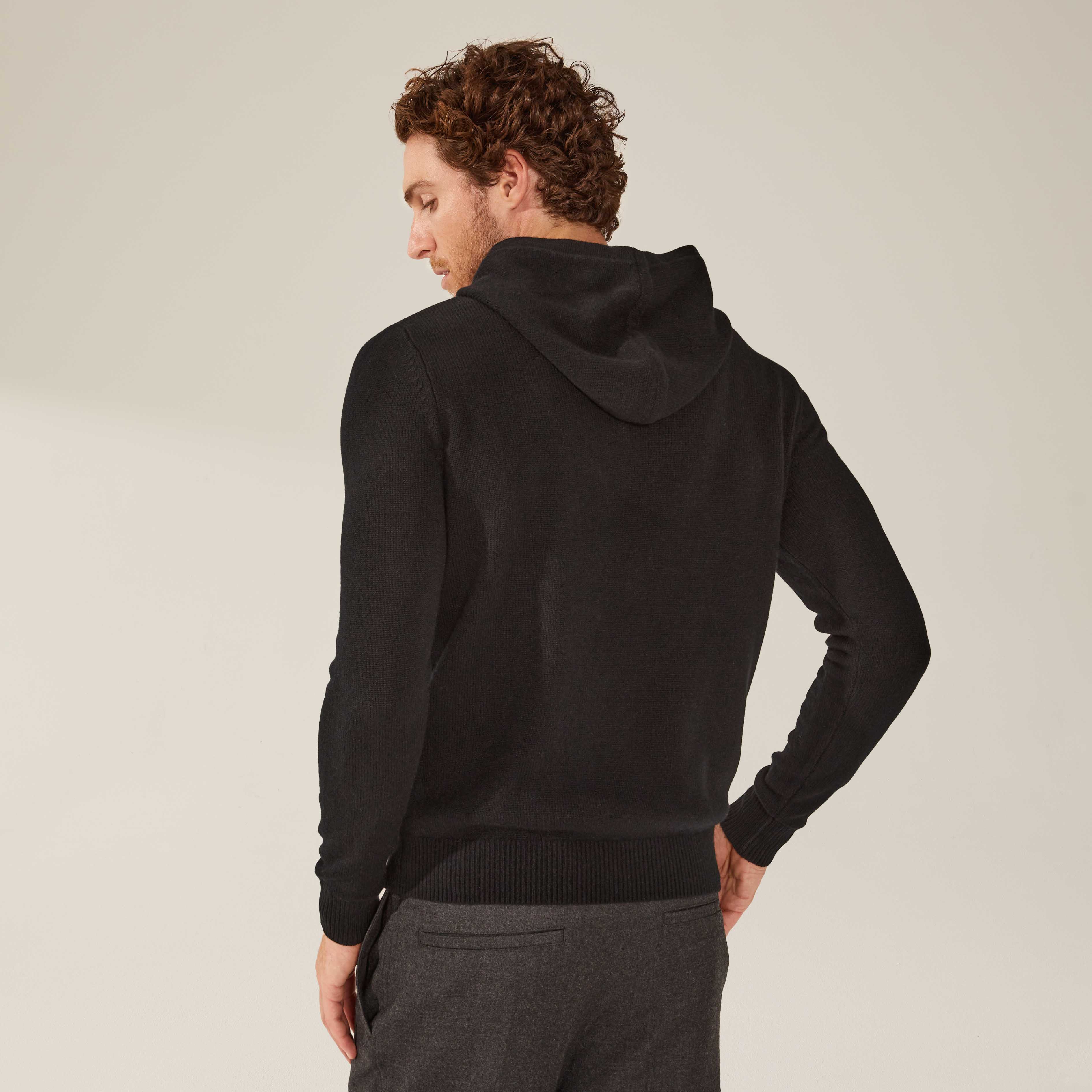 jasper-black-2.jpg