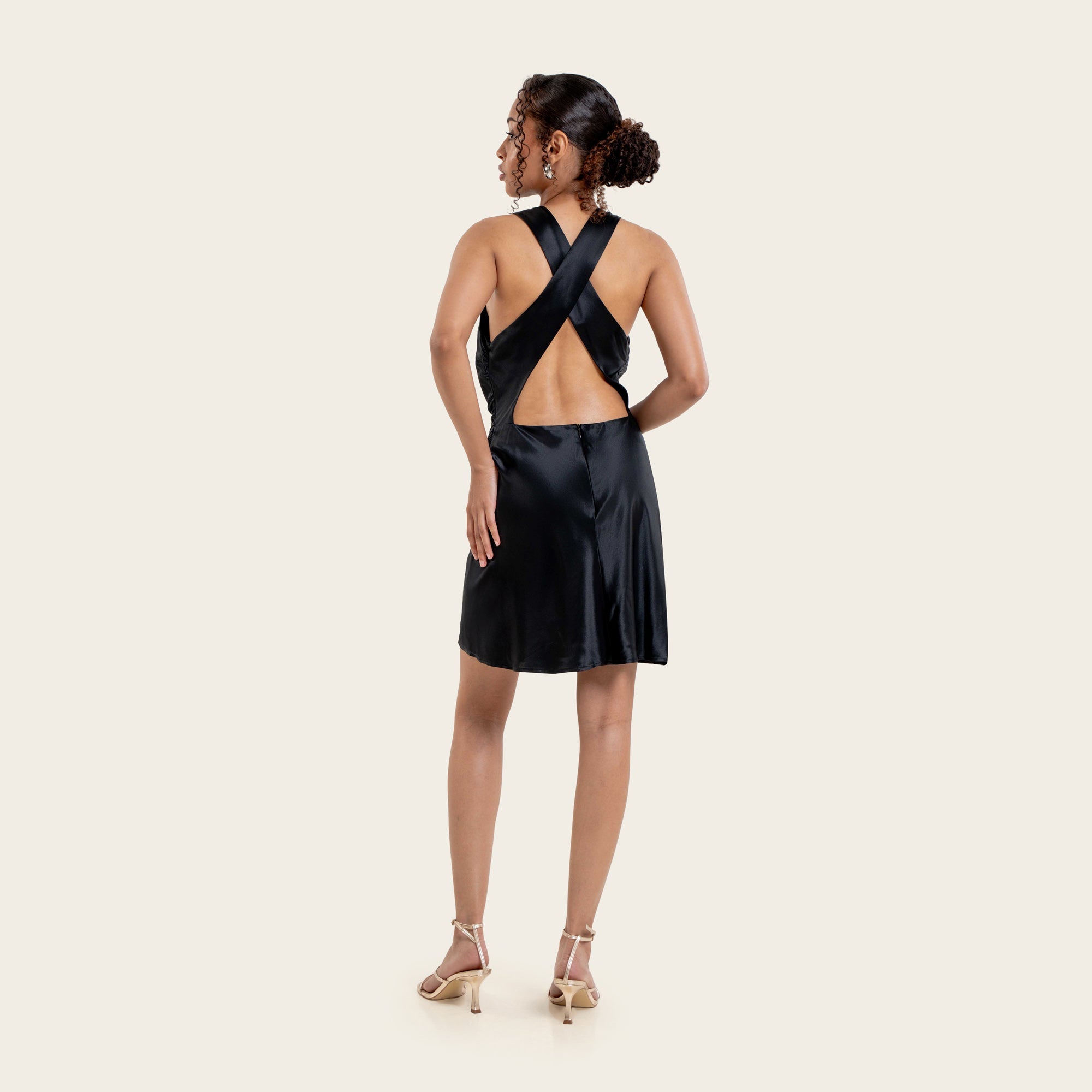 harper-black-2.jpg #color:Black
