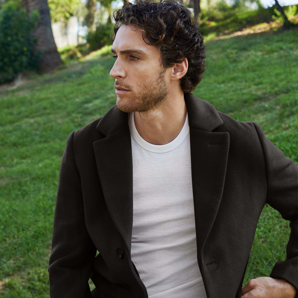 elias-black-1.jpg