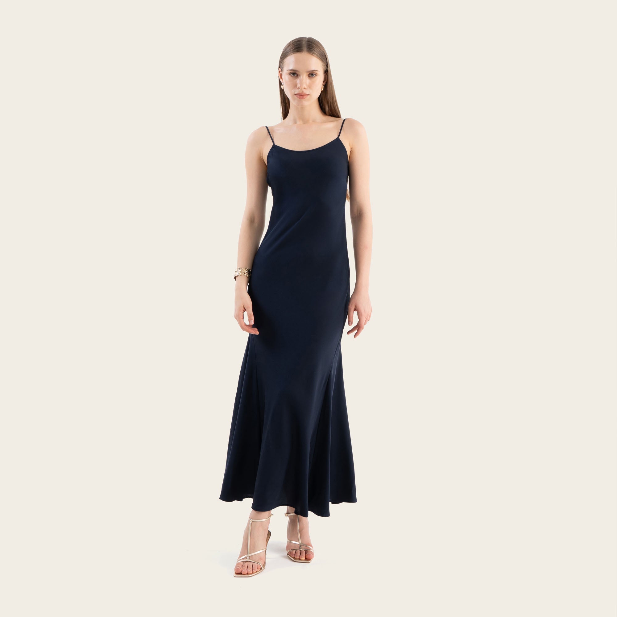 marlowe-4.jpg #color:Navy