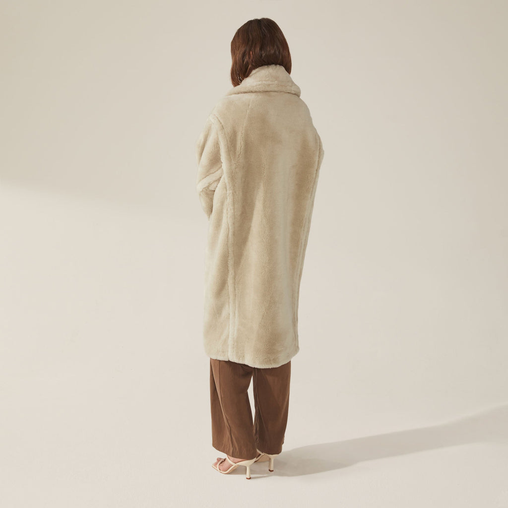 charlotte-camel-3.jpg
