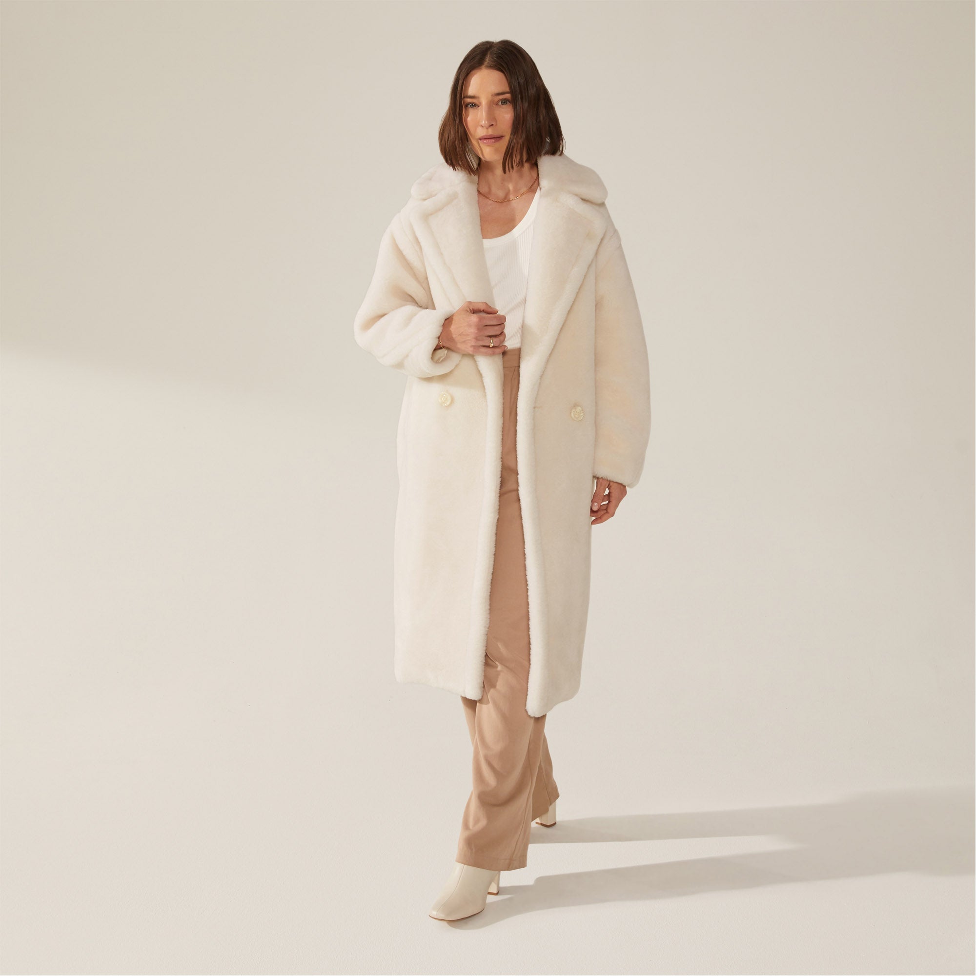 charlotte-beige-1.jpg